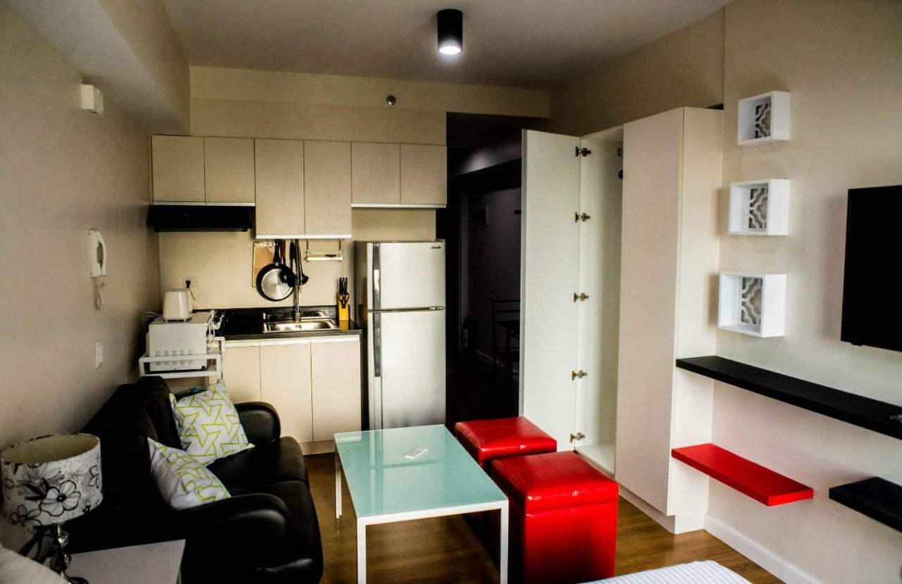 Solinea Tower2 Unit Right Across Ayala Mall + Wifi