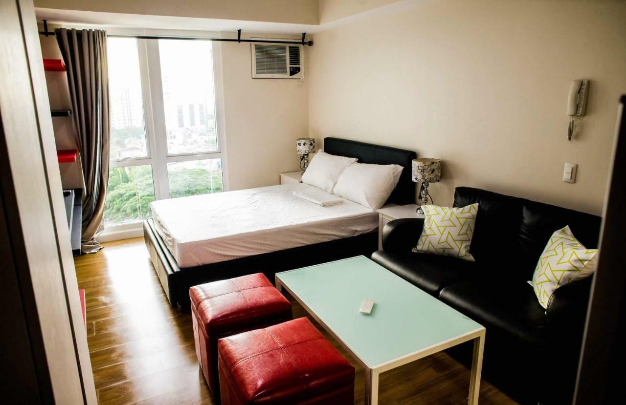 Solinea Tower2 Unit Right Across Ayala Mall + Wifi *